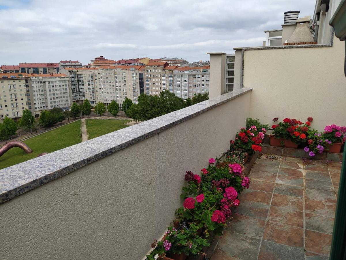 Apartament Duplex Amplio,Parking Wifi, 2 Terrazas, Bien Conectado Con Playas, Zona Segura Vigo Zewnętrze zdjęcie
