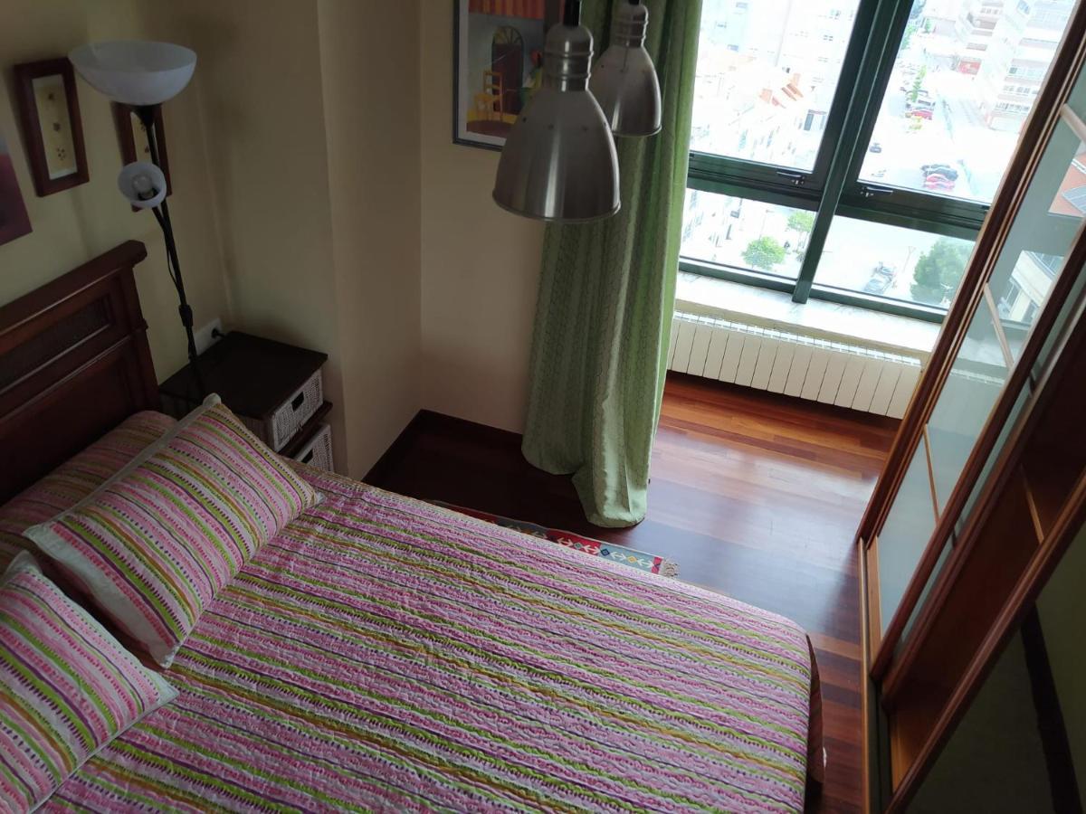 Apartament Duplex Amplio,Parking Wifi, 2 Terrazas, Bien Conectado Con Playas, Zona Segura Vigo Zewnętrze zdjęcie